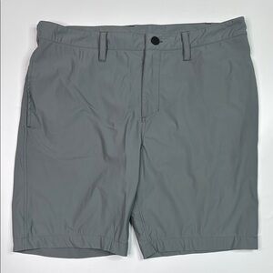 Zella Gray Chino Shorts Size 36 9" Inseam
